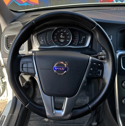 Volvo S60 cena 56000 przebieg: 144500, rok produkcji 2014 z Białystok małe 172